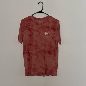 2 Old Navy Men’s T-shirts